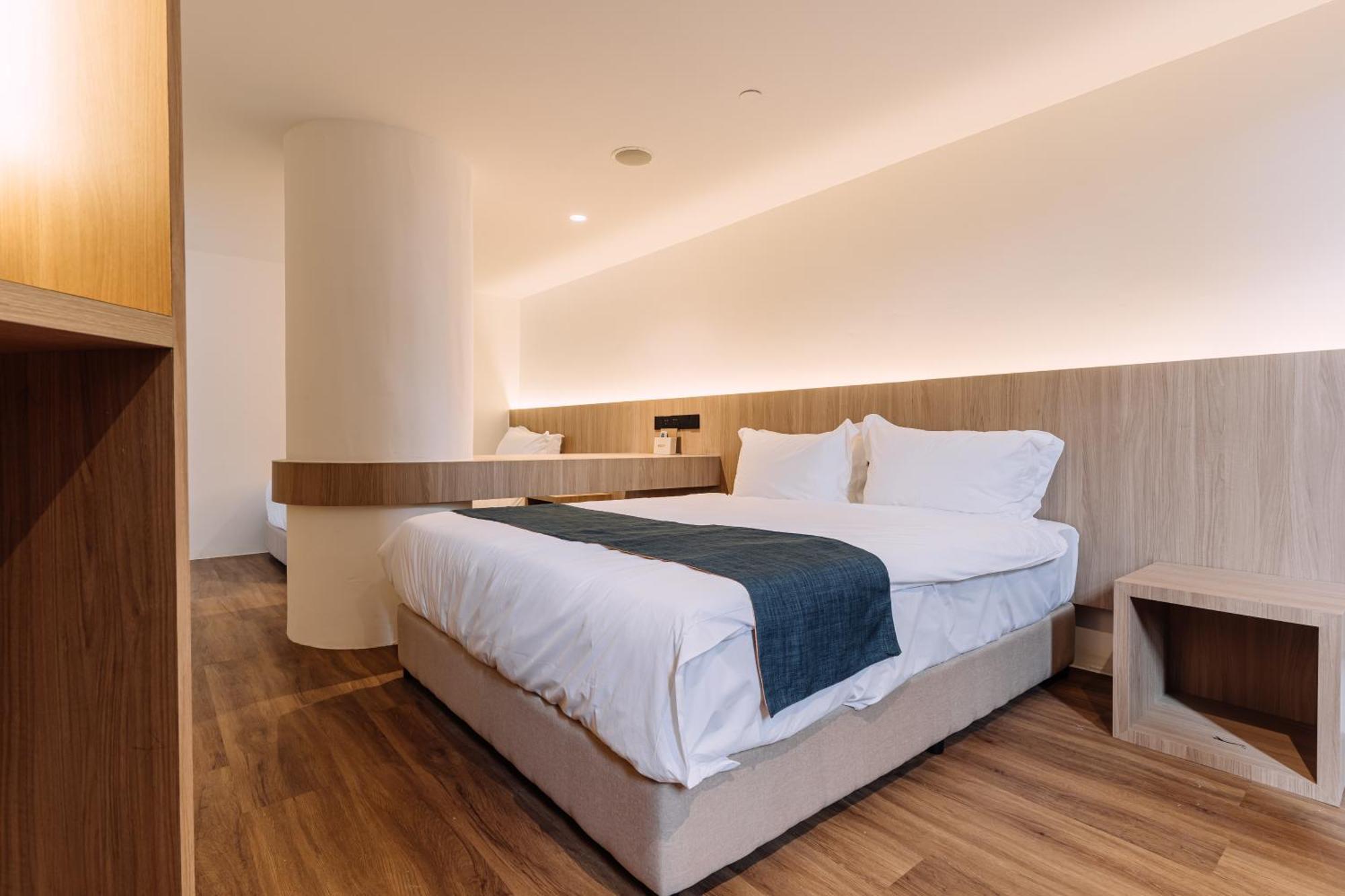 Impiana By Roxy Hotel Кучинг Экстерьер фото