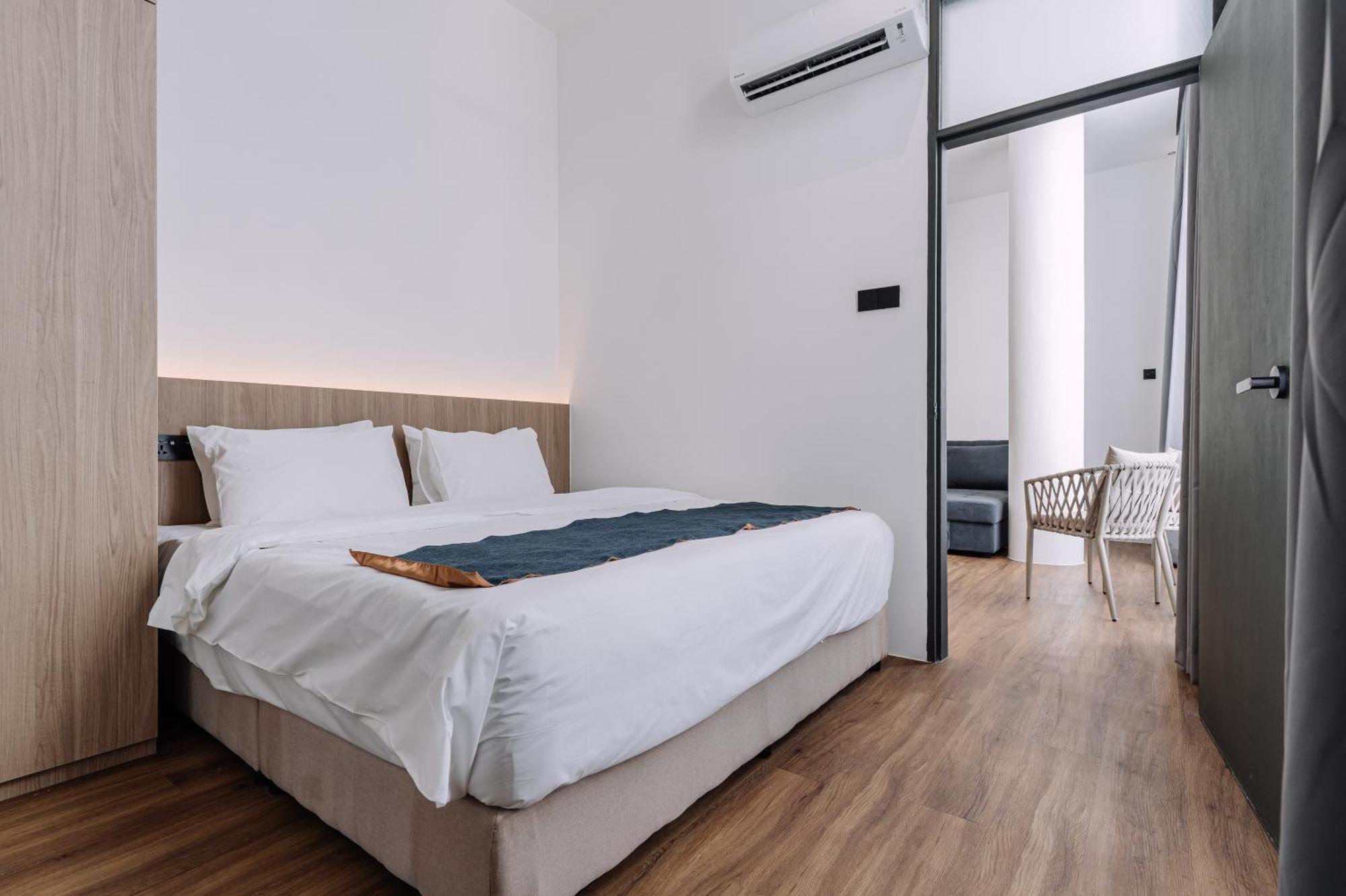 Impiana By Roxy Hotel Кучинг Экстерьер фото