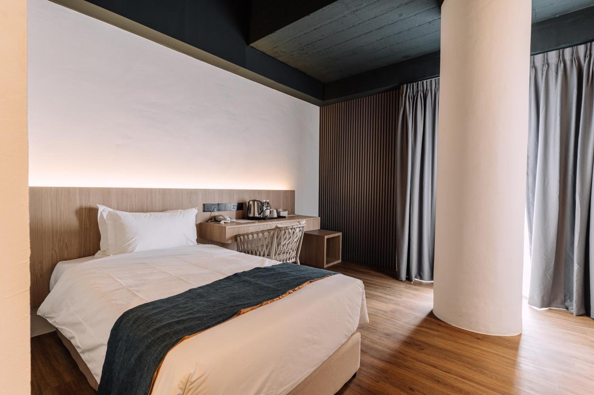 Impiana By Roxy Hotel Кучинг Экстерьер фото