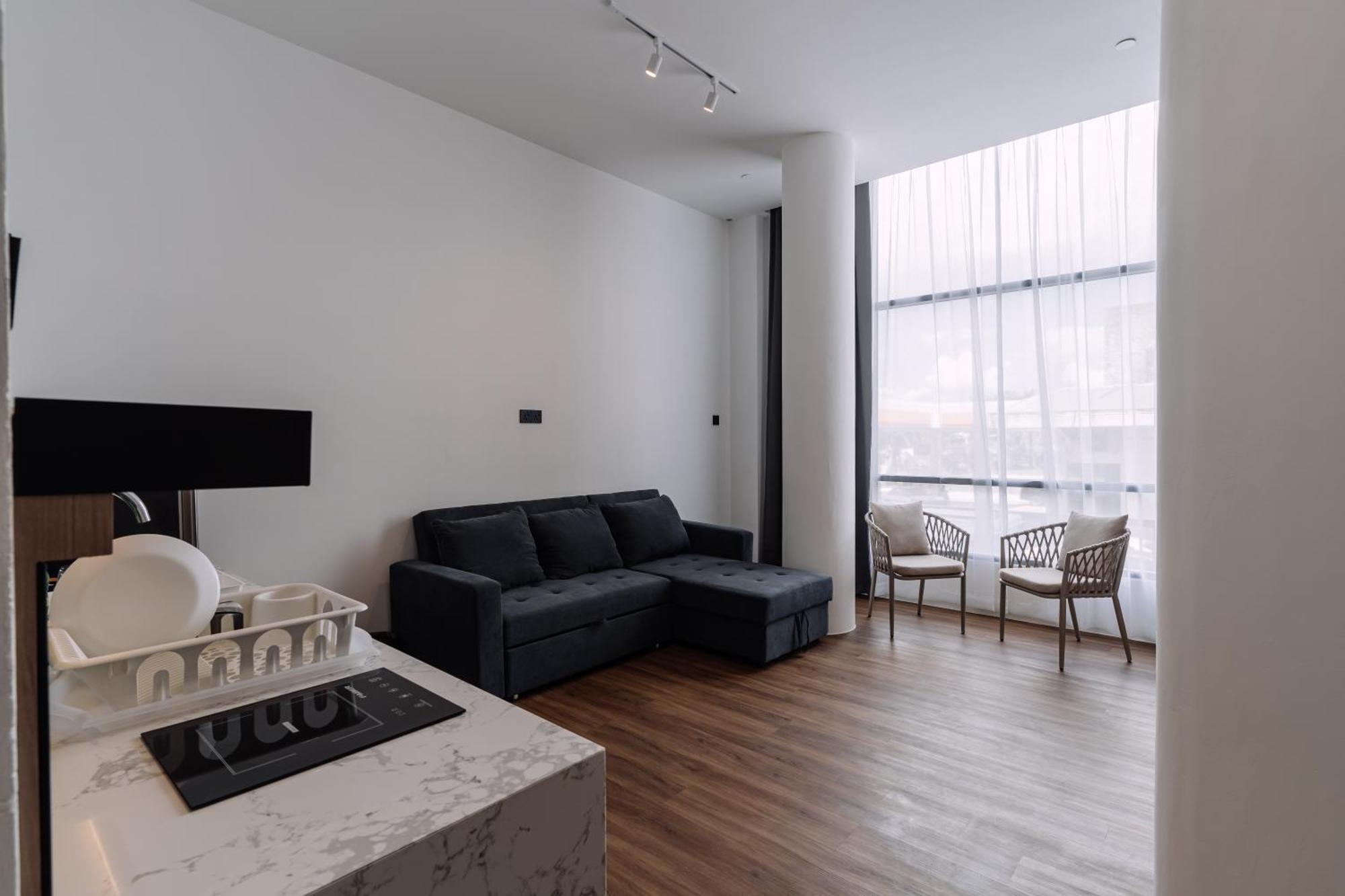 Impiana By Roxy Hotel Кучинг Экстерьер фото